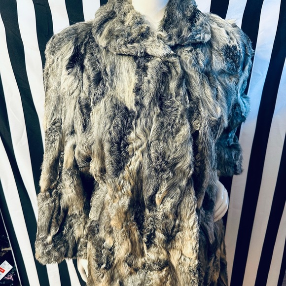 Donaldson’s of Minneapolis Vintage Full Length Gray Curly Goat Fur Coat - Picture 10 of 10